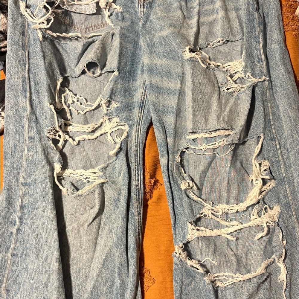 American Eagle Outfitters Light Blue Denim Jeans